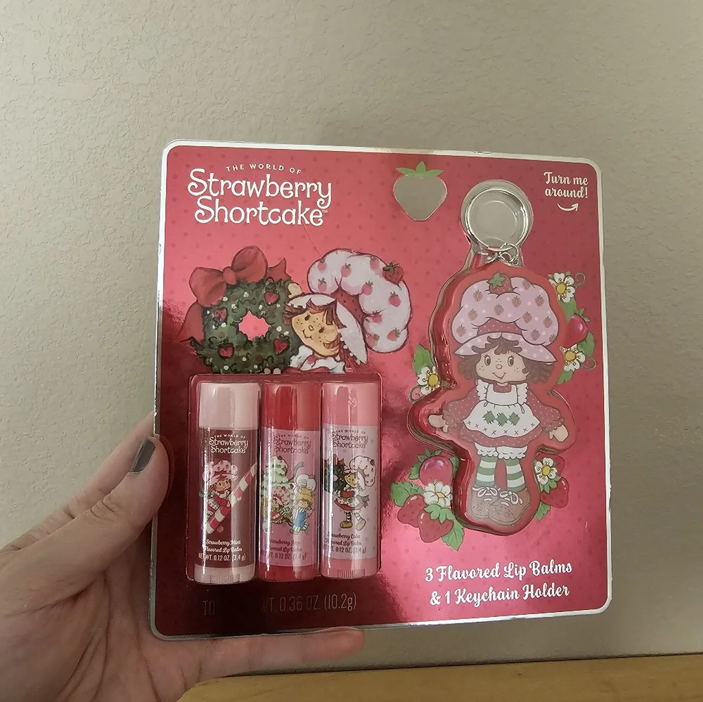 Strawberry Shortcake Socks & Lip Balm Bundle - Picture 2 of 5